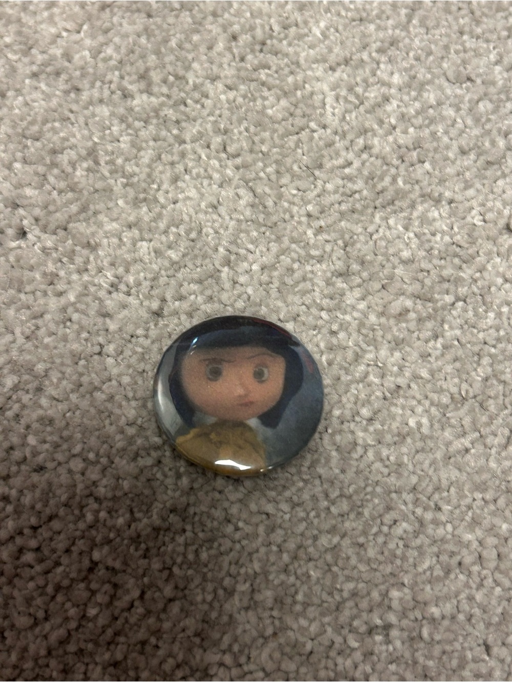 Coraline Button Pin - Blue Hair, Yellow Coat